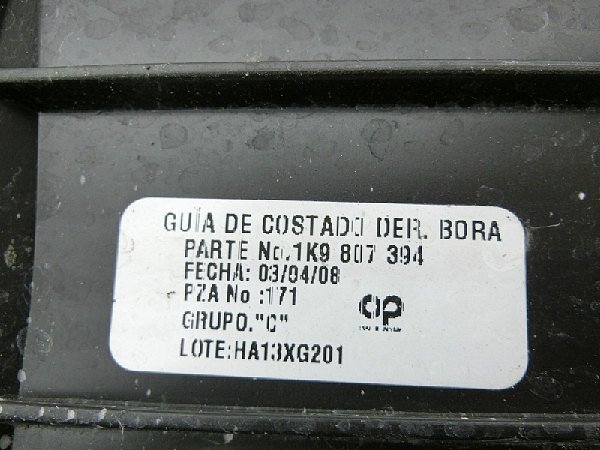 1K9 807 394   Držák Nosič Nárazníku Montážní  prvek plastový pro VW Golf 5 V 1K 2003-2009  - 2