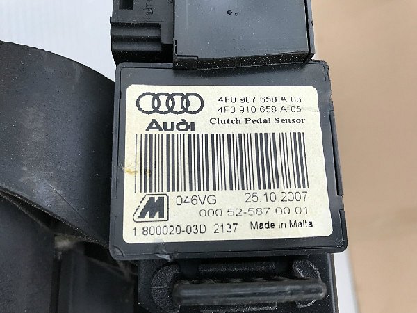 4F0 910 658 A pedálový senzor Spínač Audi A6 4F pomoc při rozjezdu  - 2