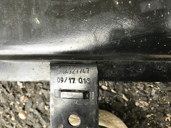 5NA 807 611 Tiguan 5N 2017 -  Výstuha nárazníku  držák přední nárazník - 11
