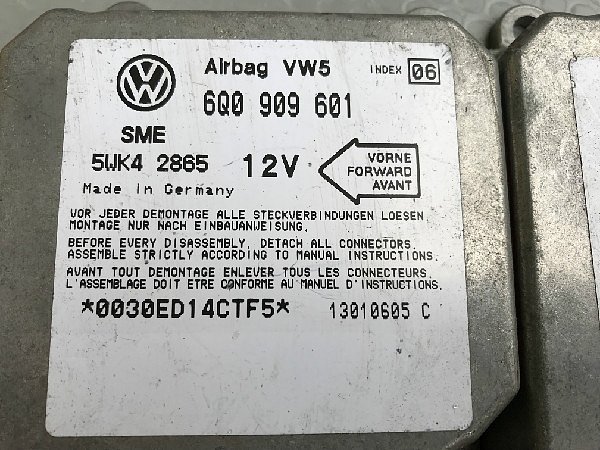  6Q0 909 601 VW Audi Škoda Řídící jednotka airbagu - 2