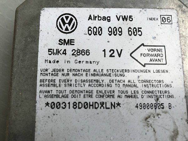  6Q0 909 605 VW Audi Škoda Řídící jednotka airbagu  Airbagová jednotka - 2