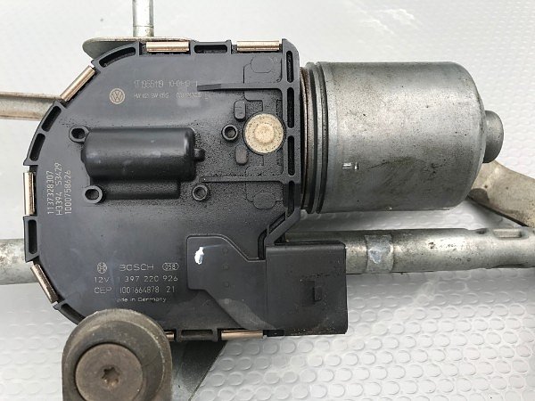 1T1 955 199  Motorek předních stěračů Touran pro mechaniznus stěračů předního čelního skla okna Motor + řídící jednotka + mechanizmus 1T1 955 023   - 2