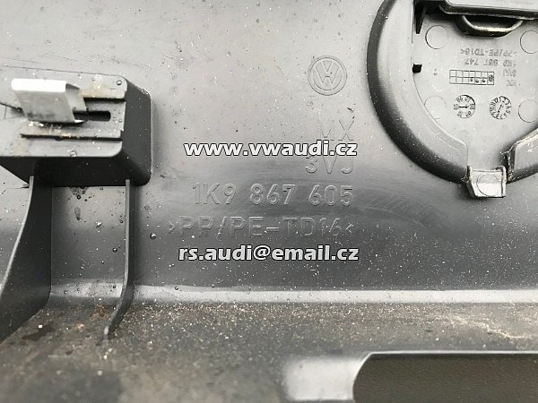 1K9 867 605 VW Golf 5/ 6  MK 5 6 V /VI Variant  kombi  tapecírunk obložení plast zadních výklopných dveří  páte zadní dveře víko - 3