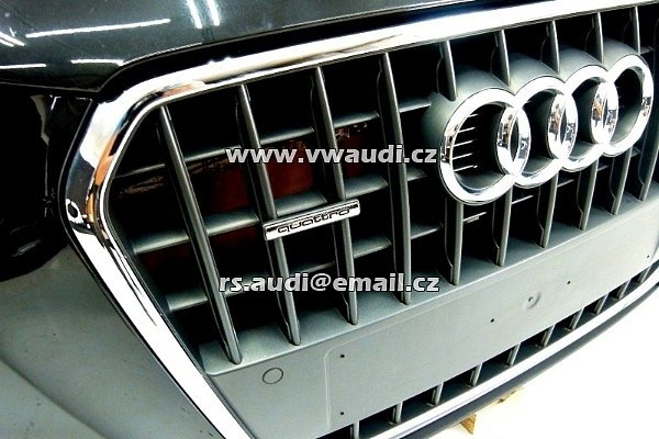 Audi Q3 8U KOMPLETNÍ předek vozu Audi Q3 8U  přední část vozidla    Přední kapota Blatník spoiler nárazník xenon  - 2