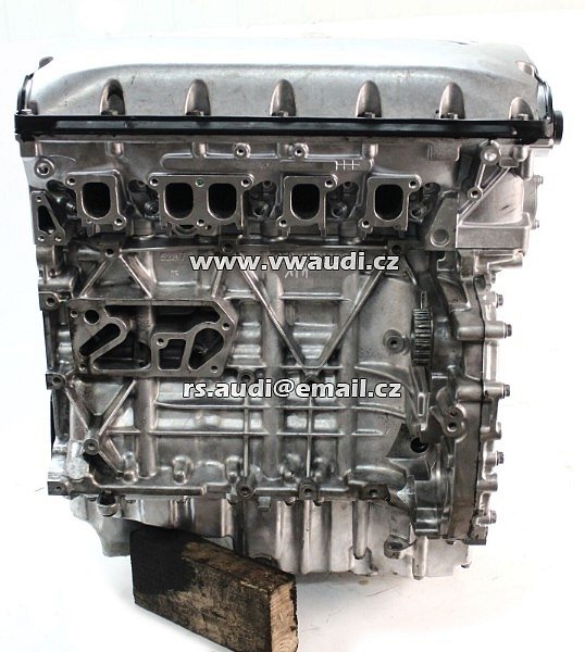 motor AXD 2006  motor Motorcode AXD axd  96 kW 130PS HP VW Multivan Transporter T5 2,5 TDI AXD kompletně generálkovaný motor  - 2