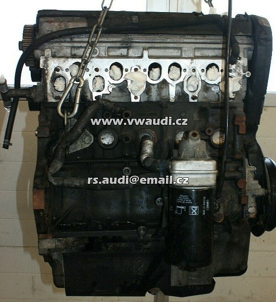 axg AXG ahy AHY motor bez příslušenství VW T4 111 kW 150 PS  Hlava vana klika kliková hřídel - jinak motor má špatné tlaky na válcích - 9