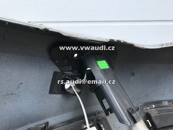 5G0807221  VW Golf VII  7 5G  - 2012 - 2017   přední nárazník park systém otvory pdc + ostřikovače světel  BÍLÁ barva candyweis - 2