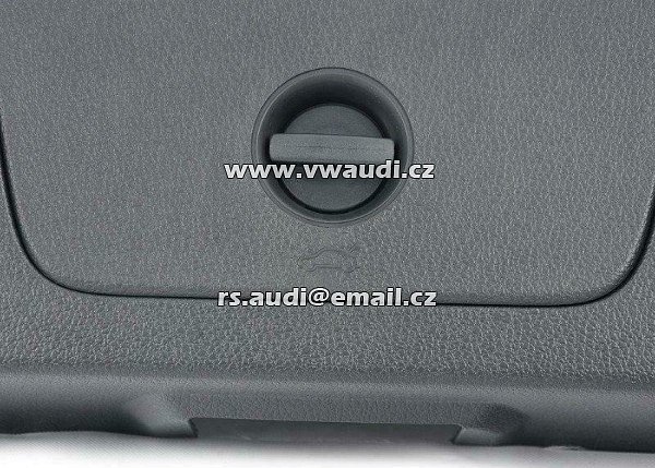 5G6867605E čalounění víka zavazadlového prostoru víko kufru VW Golf 7 VII 5G 2015  - 3