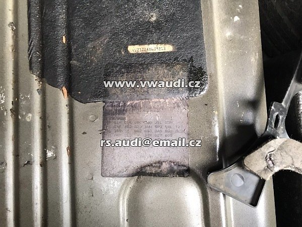 VW Bora Benzin AZD IV 1,6 16V 16 V Motor AZD náhradní díly černá barva  - 25