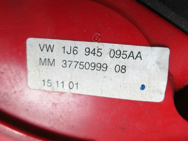 1J6 945 095 AA Golf IV, koncové světlo vlevo  - 2