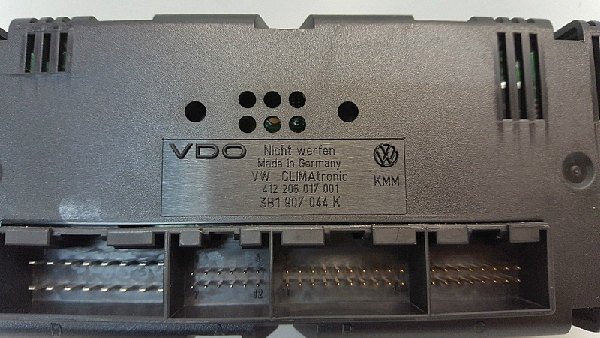  3B1 907 044K VW Passat B5 Panel ovládání klimatizace - Climatronic - 4