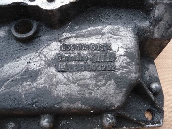 059 103 603K Olejová vana motoru  AUDI A6 2,5 TDI  - 4