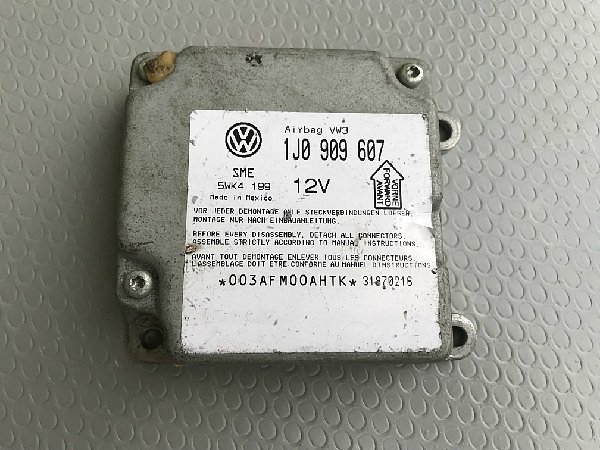 1J0 909 607 Řídící jednotka airbagu Airbagová jednotka  VW Golf 3 Vento 