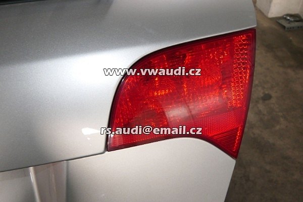 8E9 945 094 A  Zadní světlo zadní výklopné horní Audi A4 B7 kombi  2005 06 07 