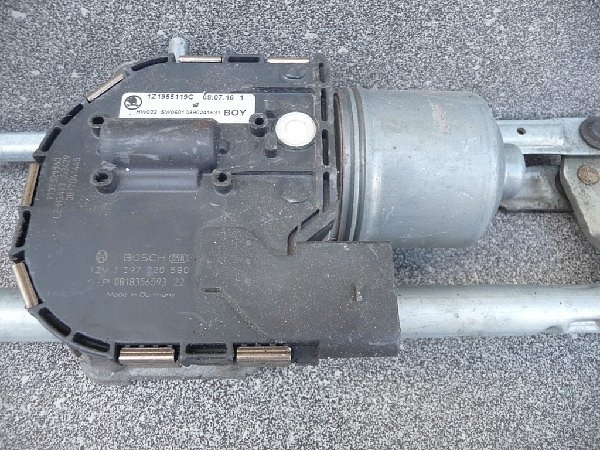 Mechanismus předních stěračů  + motorek stěračů Škoda Octavia 2 1Z1 Motorek Bosch - 1Z1 955 199C 