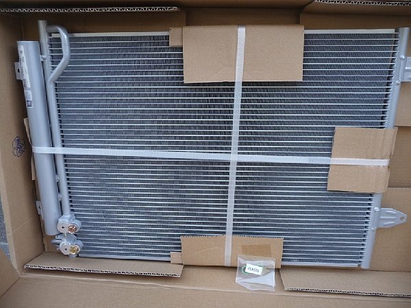  Chladič klimatizace - kondenzátor Passat B6/B7 TDI - 2006 - 2012 - 3C0 820 411