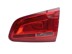Zadní světlo pro víko vnitřní pravé VW Sharan 7N II 10-15 7N0945094K