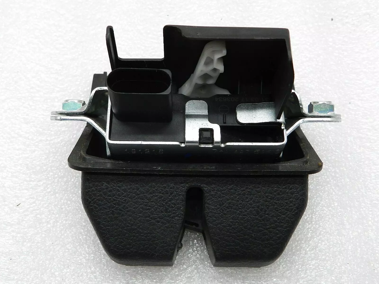 VW Sharan 7N Originální zámek zavazadlového prostoru manuální zavazadlový prostor