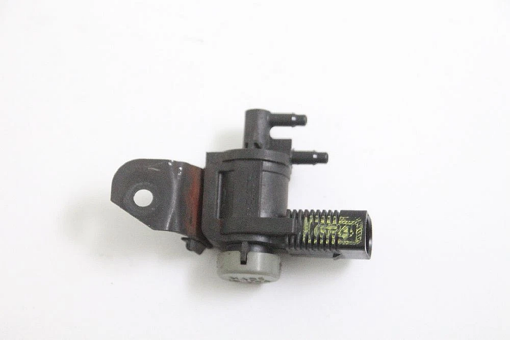 Podtlakový ventil VW TOURAN 1 1K0906283A 2.0 103 KW 140 HP Diesel 06-2007