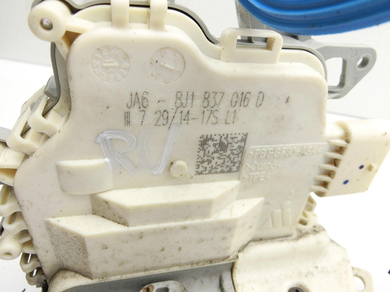 Zámek dveří s centrálním zamykáním pravý přední pro Audi A4 8K B8 11-15 8J1837016D