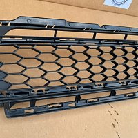 5G0853677J9B9 Větrací mřížka Přední nárazník střed  VW Golf 7 Alltrack - 2