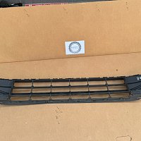 středová mřížka větracích otvorů pro spodní část předního nárazníku VW PASSAT B8 3G 3G0853677AA9B9 OEM originální - 4