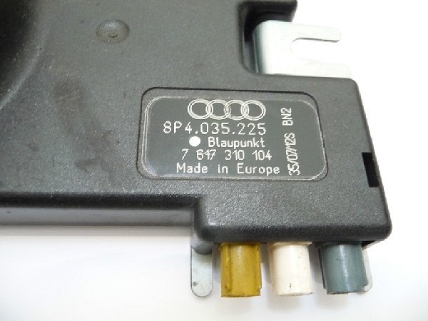 8P4 035 225  Audi A3 8P S3 RS3 Antení zesilovač  Blaupunkt  - 2