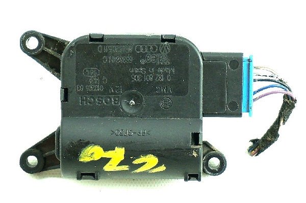 8E1 820 511D   Audi A4   2003 Servomotor motorek nastavení klapky topení / klimatizace   - 2