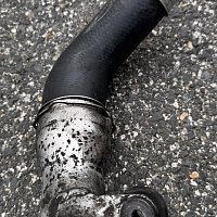 Trubka vzduchová intercooler  VW T5 Mulivan  1,9 tdi   AXB,AXC,BRR, BRS - 4