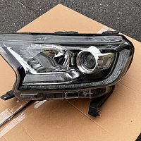 Přední světlomet Ford Ranger JB3B-13D155-KA Levý světlomet - 2