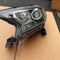 Přední světlomet Ford Ranger JB3B-13D155-KA Levý světlomet - 4