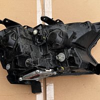 Přední světlomet Ford Ranger JB3B-13D155-KA Levý světlomet - 8