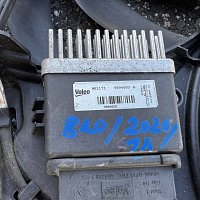Řídicí jednotka ventilátoru chladiče AUDI A5 8T - 2