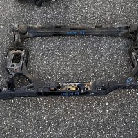 Originální Audi A4 B8 8K A5 8F 8T Držák zámku předního panelu chladiče 8K0 - 3