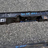 Originální Audi A4 B8 8K A5 8F 8T Držák zámku předního panelu chladiče 8K0 - 7