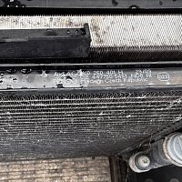 Originální Audi A4 B8 8K A5 8F 8T Držák zámku předního panelu chladiče 8K0 - 17