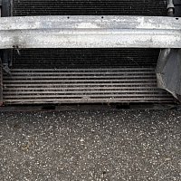 Originální Audi A4 B8 8K A5 8F 8T Držák zámku předního panelu chladiče 8K0 - 18