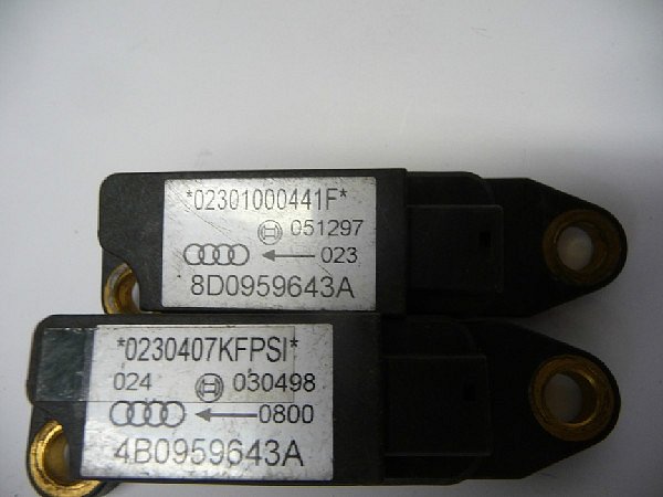 8D0 959 643A  AUDI A4   Airbagsensor Crashsensor Sensor - 2