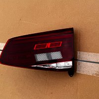 VW Passat B8 3G kombi facelift pravé zadní vnitřní světlo originál 3G9945094K - 3