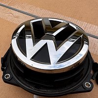 ZNAK VW do zadních pátých dveří VW Golf 7 VII 5G0 5G0827469F LOGO Otvírání víka kufru páté dveře 5G0827469F 09S 2018 - 3