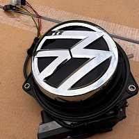 ZNAK VW do zadních pátých dveří VW Golf 7 VII 5G0 5G0827469F LOGO Otvírání víka kufru páté dveře 5G0827469F 09S 2018 - 4