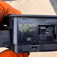 Spínač parkovací brzdy Auto Hold pro VW Tiguan 5N 11-18 originál 5N0927225 - 5