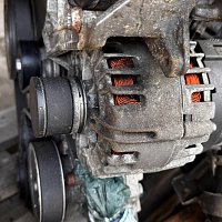 2H0 422 154 A  cerpadlo lopatkove Čerpadlo posilovače řízení, VW 2.0 BiTDI CFCA 132kW 95.xxx km - 3