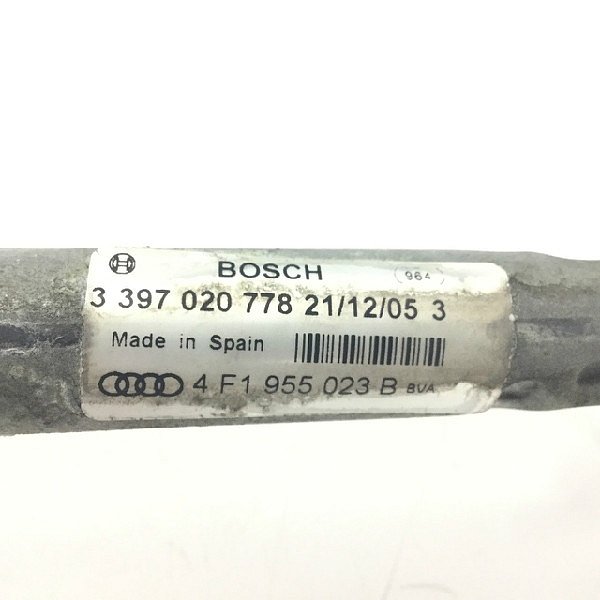 4F1 955 023B AUDI A6 4F 2006  -  Mechanizmus stěračů  Táhla  - 3