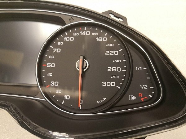 AUDI Q7 4M  Tachometr Přístrojová deska - 4