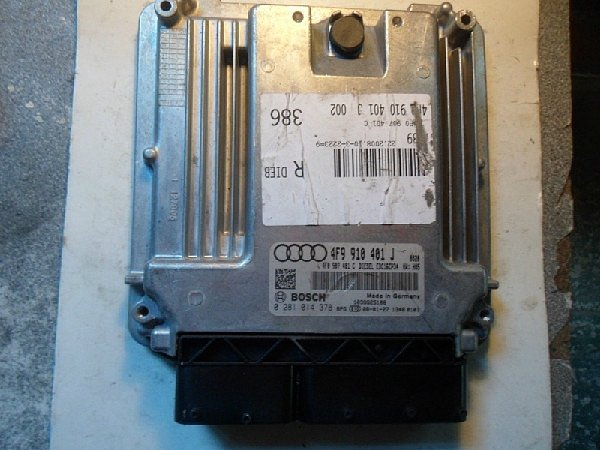 4F9 910 401J   Audi A6 4F 3,0 TDI Řídící jednotka motoru ECU   - 2