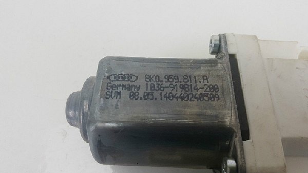 8K0 959 811 A  Audi A4 S4 B8 A6 4G 2013  LZ Motor zadního stahování okna - 2