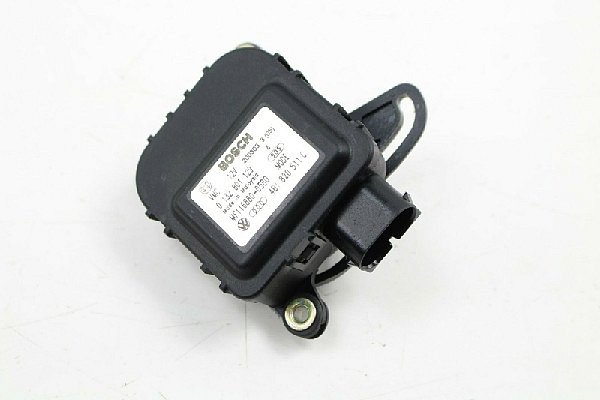  4B1 820 511C Audi A6 4B C5 Servomotor motorek nastavení klapky topení / klimatizace  AC - 2