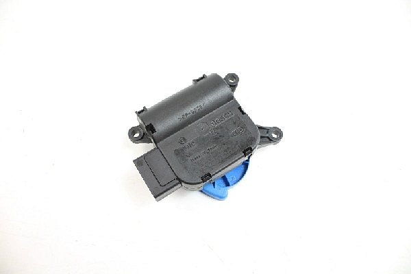 8E1 820 511F Audi A4 8E B6 Servomotor motorek nastavení klapky topení / klimatizace  AC - 2