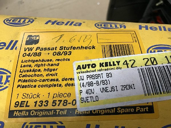 9EL 133 578 - 011 VW Passat B3 Zadní lampa svítilna do blatníku prav - 3